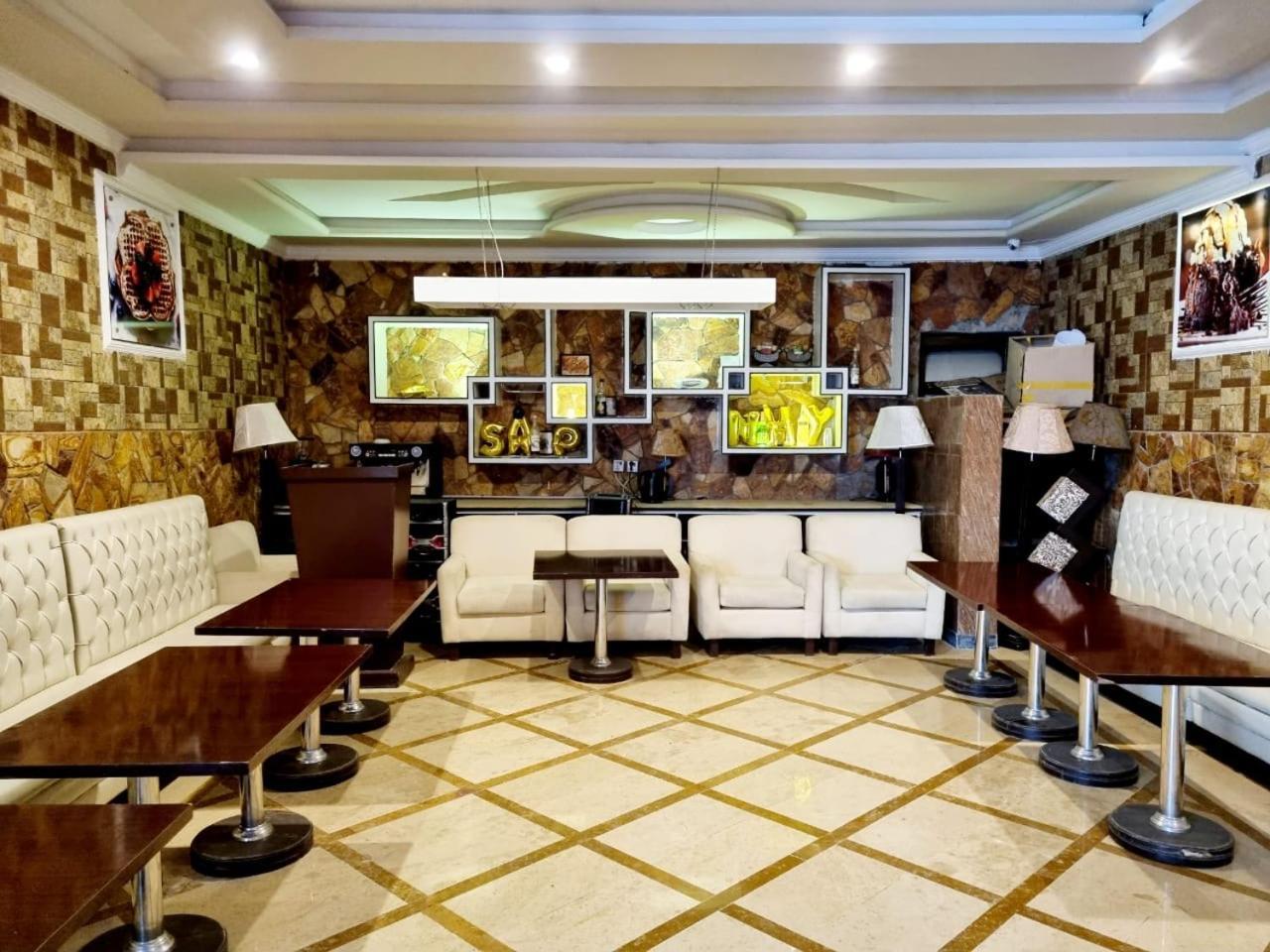 Triple One Hotel Suites Abbottabad Esterno foto