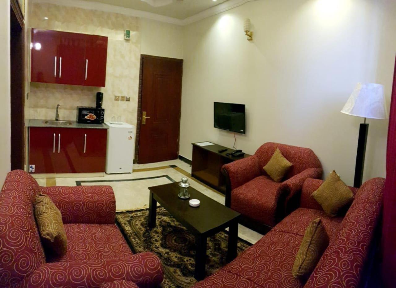 Triple One Hotel Suites Abbottabad Esterno foto