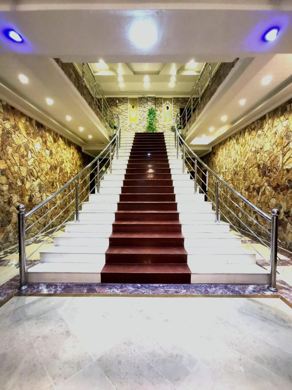 Triple One Hotel Suites Abbottabad Esterno foto