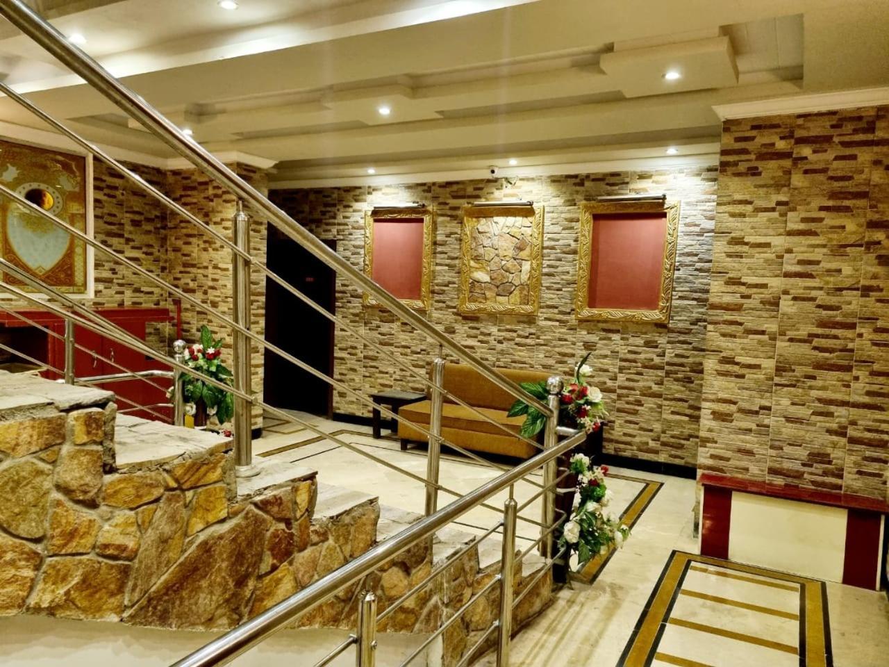 Triple One Hotel Suites Abbottabad Esterno foto