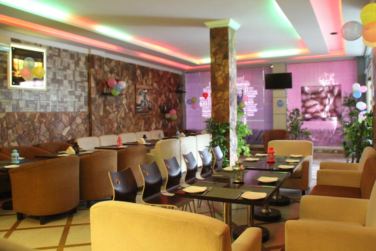 Triple One Hotel Suites Abbottabad Esterno foto