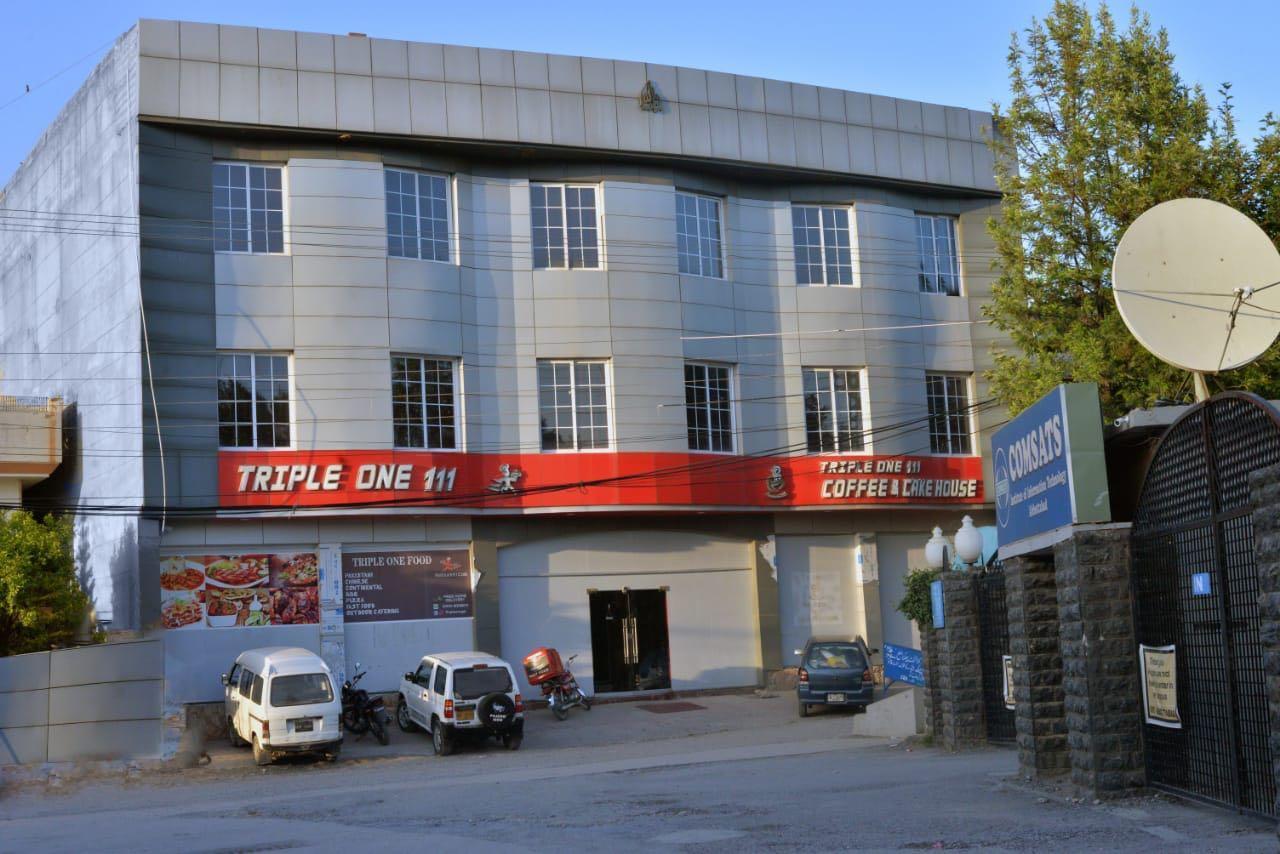 Triple One Hotel Suites Abbottabad Esterno foto